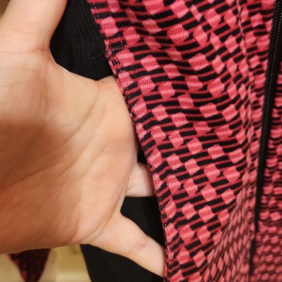 Lululemon Radiant Scuba Jacket w/ Collar Deep Dive Berry Black (6) - Picture 5 of 12